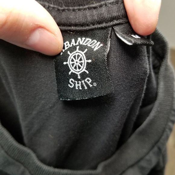 Abondon ship mens medium M black mallgoth short sleeve top
For reference:
Model - Picture 6 of 8